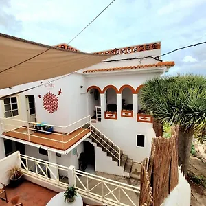 Acoran Family Guests House With Included Morning Yoga Practice Maison d'hôtes